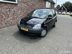 Zwart Gebruikt 2002 Toyota Yaris Terra Hatchback | € 1.450 (Iets duurder)