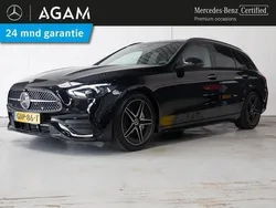 Zwart, metallic lak Gebruikt 2024 Mercedes C200 AMG Line Premium Stationwagen | € 51.950 (Eerlijke prijs)