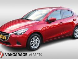 Rood Gebruikt 2019 Mazda 2 Hatchback | € 16.950 (Iets duurder)