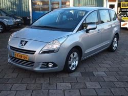 Grijs Gebruikt 2011 Peugeot 5008 MPV | € 7.250