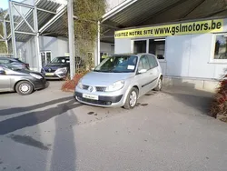 Grijs Gebruikt 2006 Renault Scénic II MPV | € 2.750