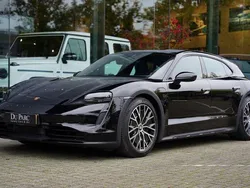 Zwart Gebruikt 2021 Porsche Taycan Cross Turismo Sedan | € 64.888 (Super prijs)