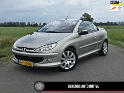 Grijs Gebruikt 2004 Peugeot 206 Roland Garros Cabriolet | € 3.250 (Iets duurder)