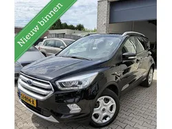 Zwart Gebruikt 2018 Ford Kuga SUV | € 12.450 (Goede deal)