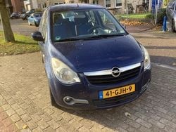 Blauw Gebruikt 2008 Opel Agila Enjoy Hatchback | € 3.750 (Duur)