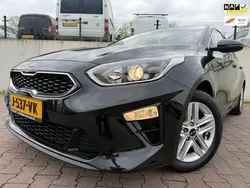 Zwart, metallic lak Gebruikt 2020 Kia Ceed Sportswagon Stationwagen | € 11.999 (Goede deal)