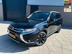 Zwart Gebruikt 2015 Mitsubishi Outlander P-HEV Edition SUV | € 16.995 (Eerlijke prijs)