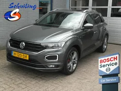 Grijs, metallic lak Gebruikt 2020 VW T-Roc Business SUV | € 21.750 (Duur)