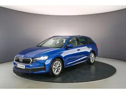 Race blue Gebruikt 2024 Skoda Octavia Business Line Stationwagen | € 34.900
