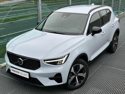 Blauw Gebruikt 2025 Volvo XC40 R-Design SUV | € 45.950 (Eerlijke prijs)