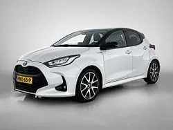 Wit parelmoer Gebruikt 2020 Toyota Yaris Executive Hatchback | € 19.945 (Eerlijke prijs)