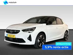 Wit Gebruikt 2023 Opel Corsa-e Hatchback | € 18.945 (Eerlijke prijs)