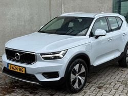 Grijs Gebruikt 2020 Volvo XC40 Inscription SUV | € 23.640 (Goede deal)