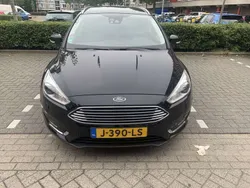 Zwart Gebruikt 2017 Ford Focus Titanium Stationwagen | € 10.000 (Super prijs)