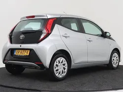 Grijs Gebruikt 2019 Toyota Aygo X-play Hatchback | € 9.199 (Goede deal)