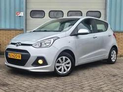 Grijs Gebruikt 2017 Hyundai i10 Comfort Hatchback | € 6.499 (Eerlijke prijs)