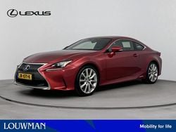 Rood Gebruikt 2016 Lexus RC300h Luxury Line Coupé | € 29.995 (Eerlijke prijs)