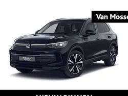 Zwart Nieuw 2025 VW Tiguan Edition SUV | € 55.400 (Eerlijke prijs)