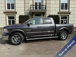 Grijs, metallic lak Gebruikt 2017 RAM 1500 Pickup | € 34.597