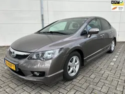 Grijs Gebruikt 2009 Honda Civic Hybrid Sedan | € 4.999 (Eerlijke prijs)
