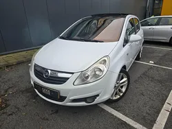 Wit Gebruikt 2008 Opel Corsa Cosmo Stationwagen | € 850 (Goede deal)