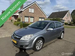 Grijs Gebruikt 2008 Opel Astra Executive Hatchback | € 1.650 (Eerlijke prijs)