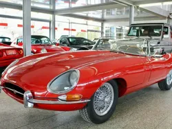 Roodcarmen red Gebruikt 1963 Jaguar E-Type Cabriolet | € 119.900