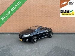 Zwart Gebruikt 2006 Peugeot 206 CC Roland Garros Cabriolet | € 2.195 (Eerlijke prijs)