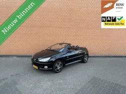 Zwart Gebruikt 2006 Peugeot 206 CC Roland Garros Cabriolet | € 2.195 (Eerlijke prijs)
