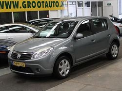 Blauw Gebruikt 2008 Dacia Sandero Lauréate Hatchback | € 4.944 (Iets duurder)