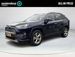 Blauw Gebruikt 2021 Toyota RAV4 Executive SUV | € 35.945 (Goede deal)