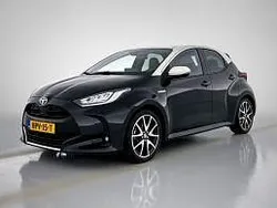 Zwart Gebruikt 2021 Toyota Yaris Executive Hatchback | € 20.945 (Eerlijke prijs)