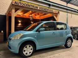 Blauw Gebruikt 2006 Daihatsu Sirion Hatchback | € 1.495 (Iets duurder)
