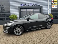 Zwart Gebruikt 2019 Ford Focus ST-Line Stationwagen | € 18.895 (Iets duurder)