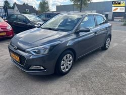 Grijs Gebruikt 2016 Hyundai i20 Hatchback | € 6.450 (Goede deal)