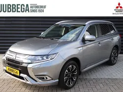 Grijs Gebruikt 2020 Mitsubishi Outlander Intense+ SUV | € 26.995 (Eerlijke prijs)