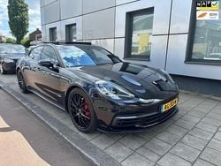 Zwart Gebruikt 2017 Porsche Panamera Sedan | € 59.950 (Eerlijke prijs)