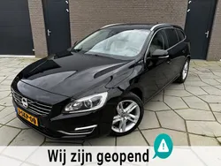 Zwart, metallic lak Gebruikt 2013 Volvo V60 Summum Stationwagen | € 6.795 (Duur)