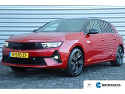 Rood Gebruikt 2024 Opel Astra Ultimate Hatchback | € 27.900