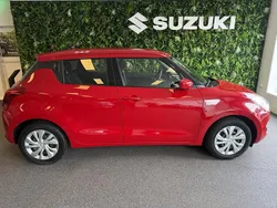 Rood Gebruikt 2019 Suzuki Swift Comfort Hatchback | € 12.950 (Eerlijke prijs)