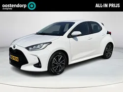 Wit Gebruikt 2023 Toyota Yaris Hybrid Hatchback | € 22.650 (Eerlijke prijs)