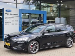 Zwart Gebruikt 2024 Ford Focus ST-Line X Stationwagen | € 28.900 (Goede deal)