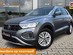 Grijs Gebruikt 2025 VW T-Roc Life SUV | € 27.900 (Eerlijke prijs)