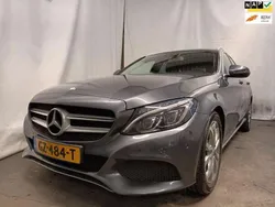 Grijs, metallic lak Gebruikt 2015 Mercedes C350e Edition Stationwagen | € 14.750 (Duur)