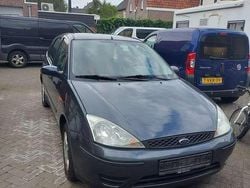 Gebruikt 2002 Ford Focus Sedan | € 450 (Super prijs)
