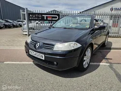 Zwart Gebruikt 2005 Renault Mégane Cabriolet Luxe Cabriolet | € 1.250 (Eerlijke prijs)