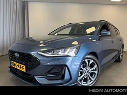 Blauw Gebruikt 2023 Ford Focus ST-Line Stationwagen | € 25.945 (Eerlijke prijs)