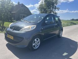 Grijs Gebruikt 2007 Peugeot 107 Hatchback | € 2.200 (Eerlijke prijs)