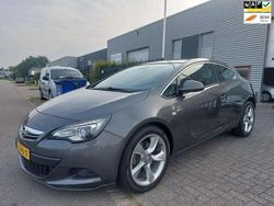 Grijs Gebruikt 2013 Opel Astra GTC Sport Hatchback | € 4.500 (Super prijs)