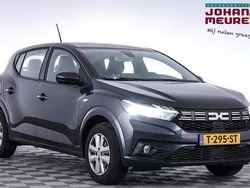 Grijs Gebruikt 2023 Dacia Sandero Expression Hatchback | € 15.390 (Goede deal)